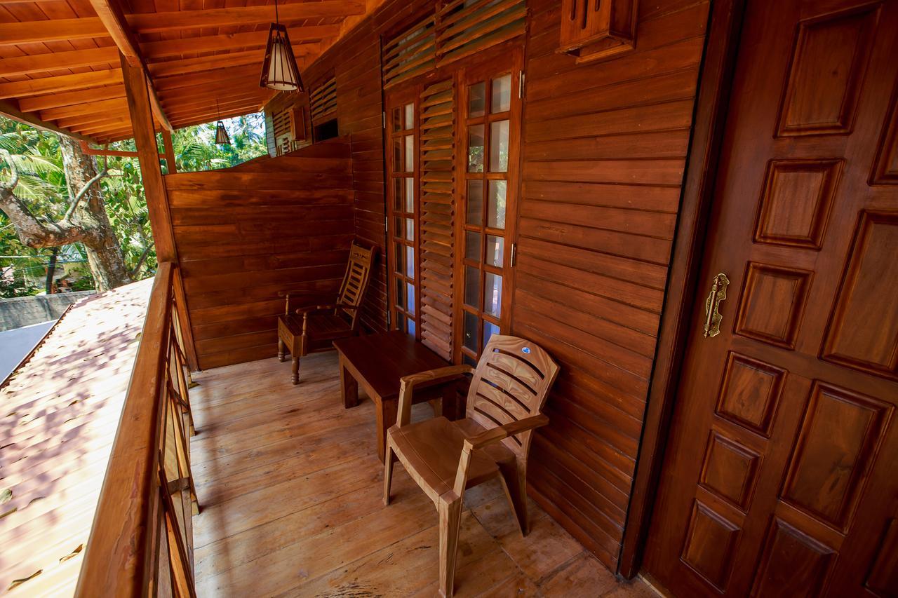 On The Rock Hotel Banduramulla Екстериор снимка